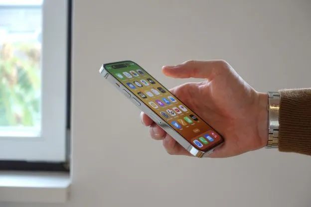 索尼取代Lumentum和穩(wěn)懋，成為蘋(píng)果iPhone 15 Pro系列ToF VCSEL獨(dú)家供應(yīng)商