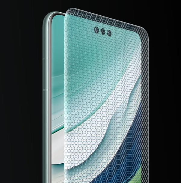 華為Mate 70 Pro外觀流出 屏幕三打孔 有全新設(shè)計(jì)元素