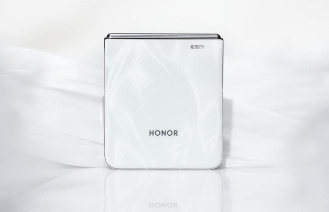 榮耀折疊屏雙雄再次被確認(rèn)：優(yōu)化折痕+大電池，重新定義市場(chǎng)標(biāo)準(zhǔn)