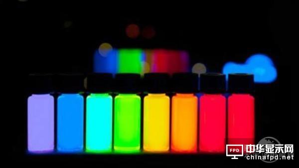 小屏玩夠了OLED，大屏要登峰造極還得看QLED